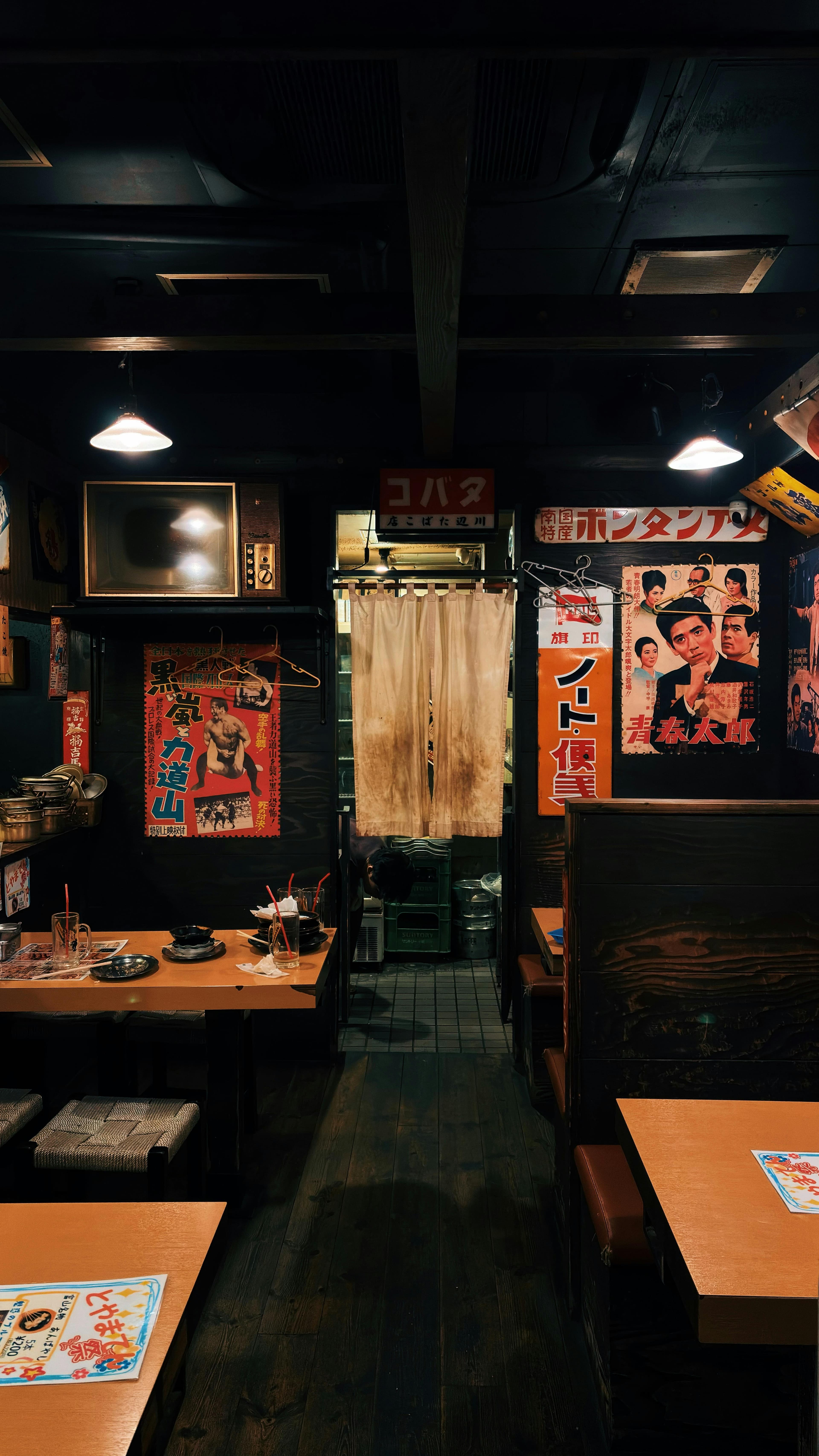 夫婦経営の小さな居酒屋（イメージ）